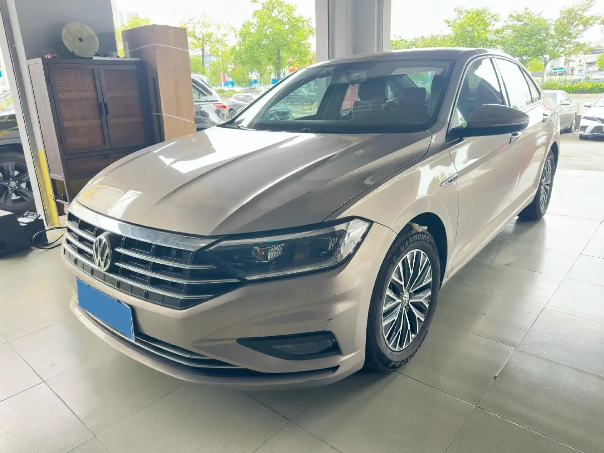 2020 Volkswagen Sagitar 1.2T 116HP L4 5MT