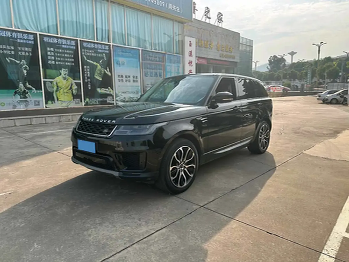 2018 Land Rover Range Rover Sport 2.0T 300HP L4 8AT PHEV 13.1KWH