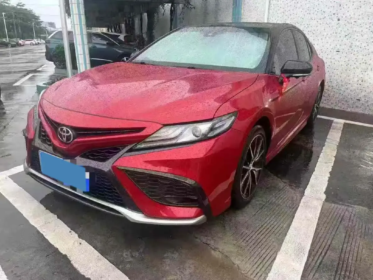 2021 Toyota Camry 2.5L 209HP L4 8AT