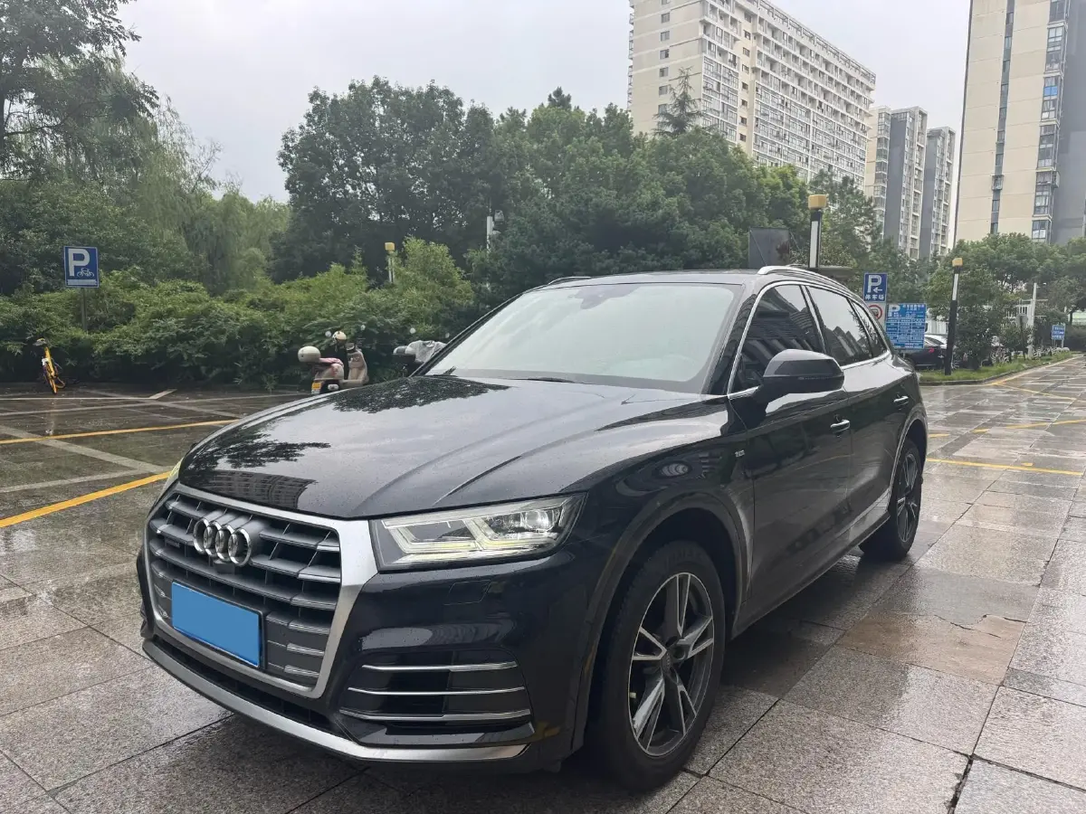 2020 Audi Q5L 2.0T 252HP L4 7DCT