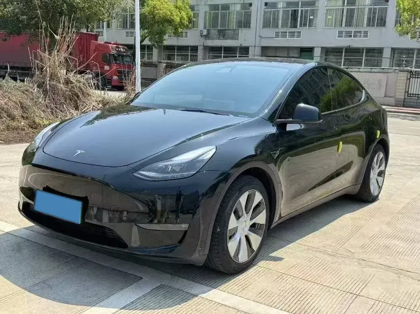 2021 Tesla Model Y BEV 60KWH