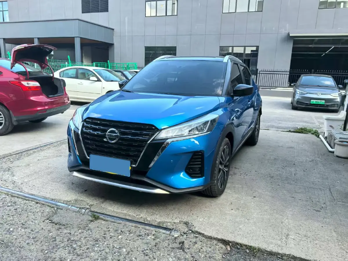 2022 Nissan Kicks 1.5L 122HP L4 CVT