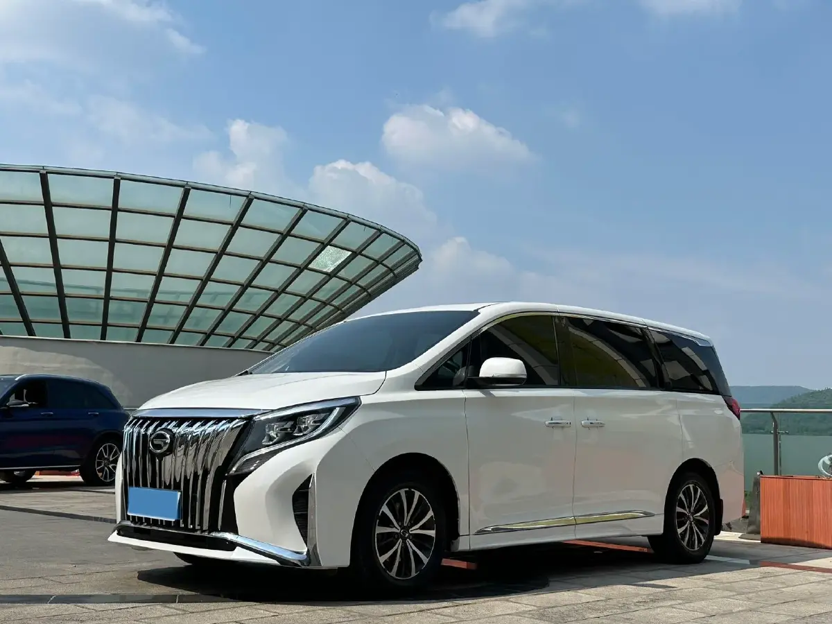 2021 GAC Trumpchi M8 2.0T 252HP L4 8AT