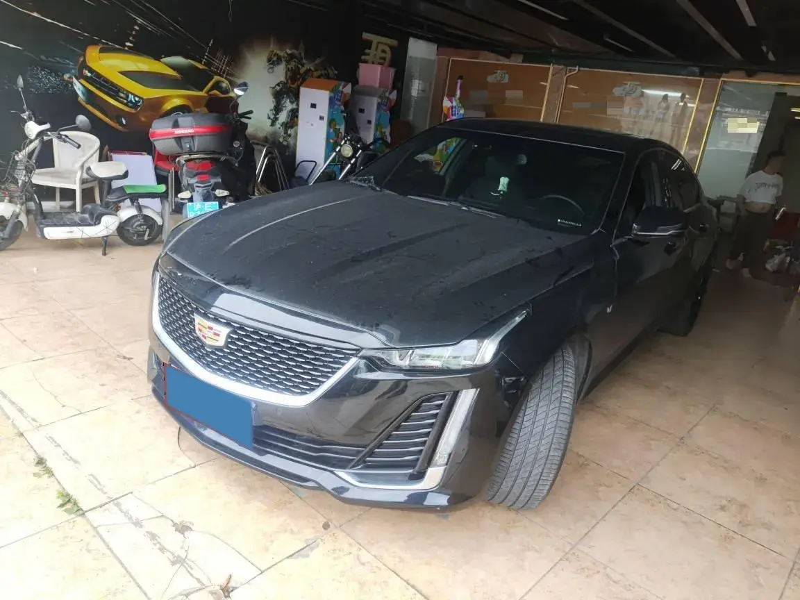 2022 Cadillac CT5 2.0T 237HP L4 10AT