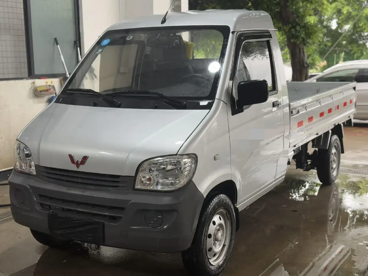 2015 WuLing ZhiGuang 1.2L 82HP L4 5MT