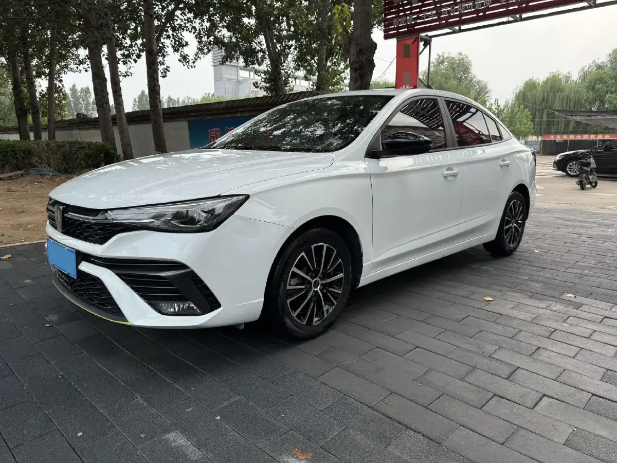 2021 Roewe i5 1.5L 120HP L4 CVT