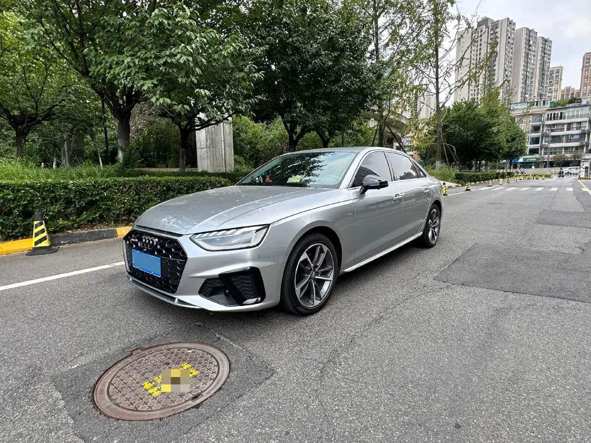 2020 Audi A4L 2.0T 150HP L4 7DCT
