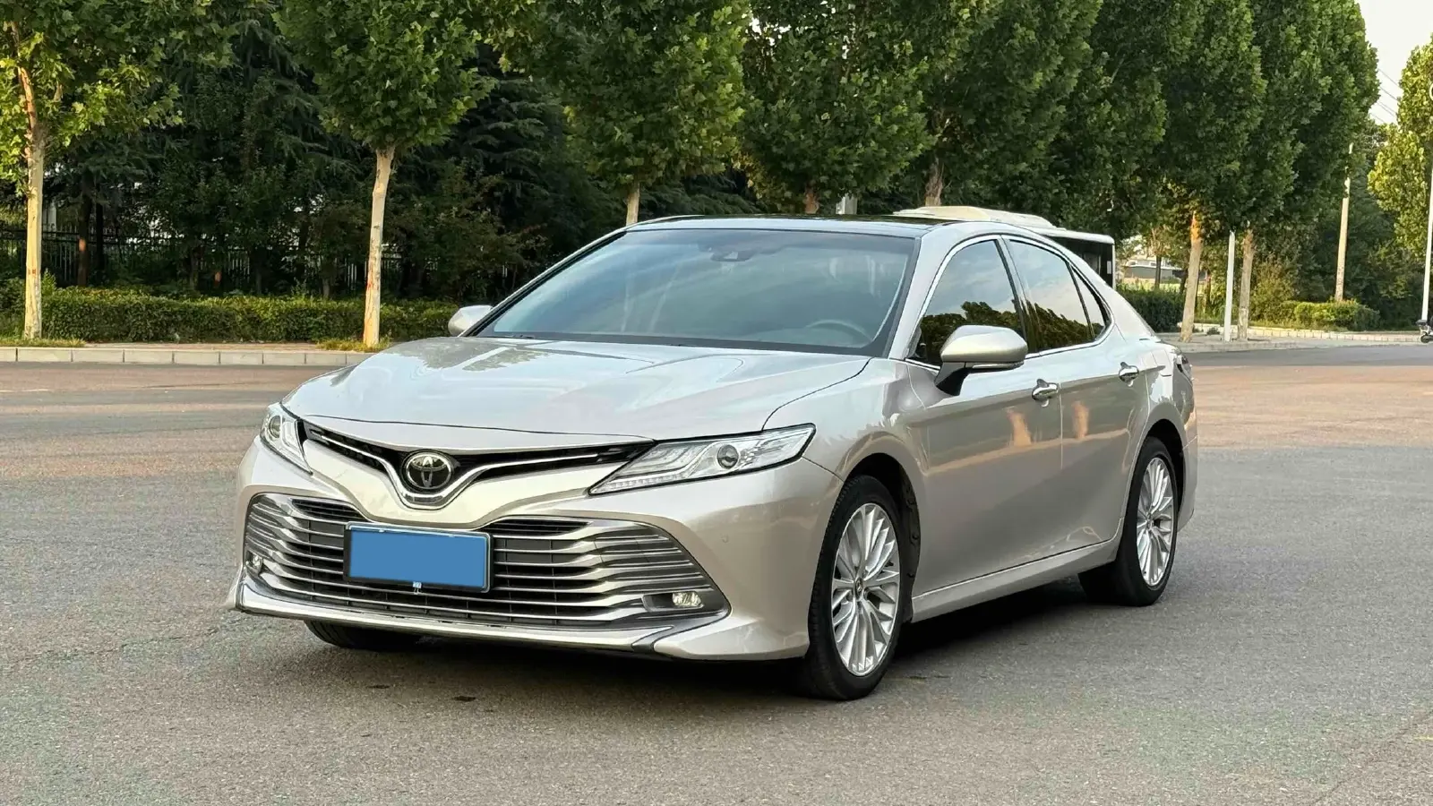 2021 Toyota Camry 2.5L 209HP L4 8AT