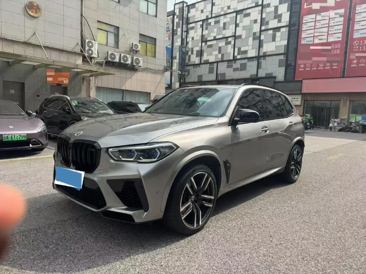 2022 BMW X5 M 4.4T 600HP V8 8AT