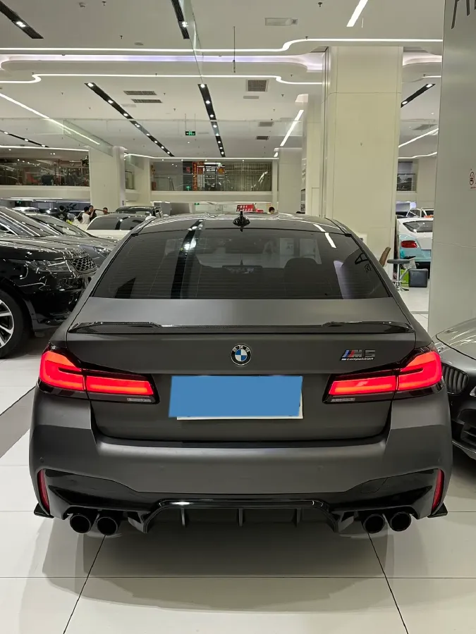 2021 BMW M5 4.4T 600HP V8 8AT,autocango,china used car exporter,china ev exporter,chinese used car exporter,chinese used ev exporter