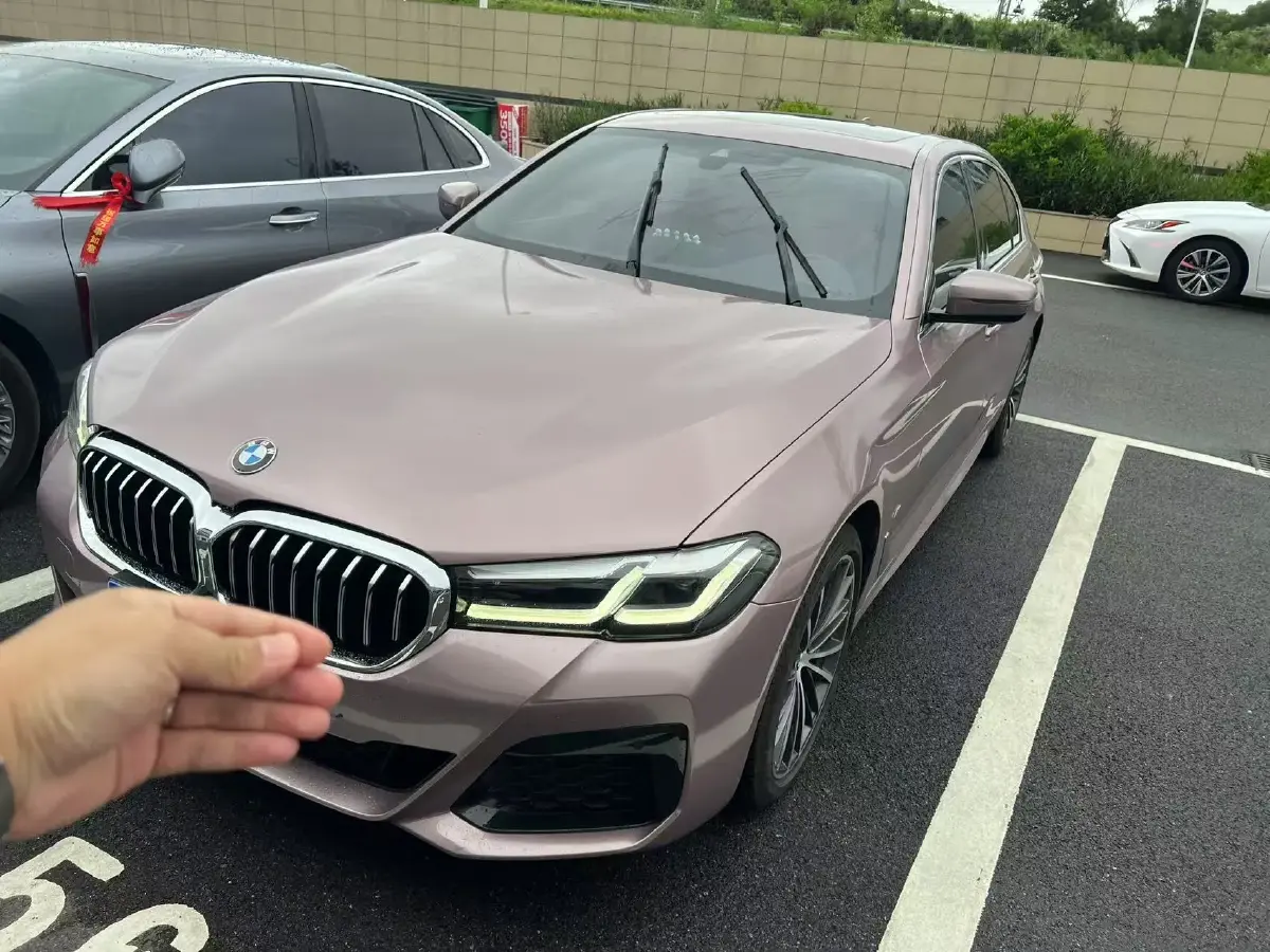 2023 BMW 5 Series 2.0T 245HP L4 8AT