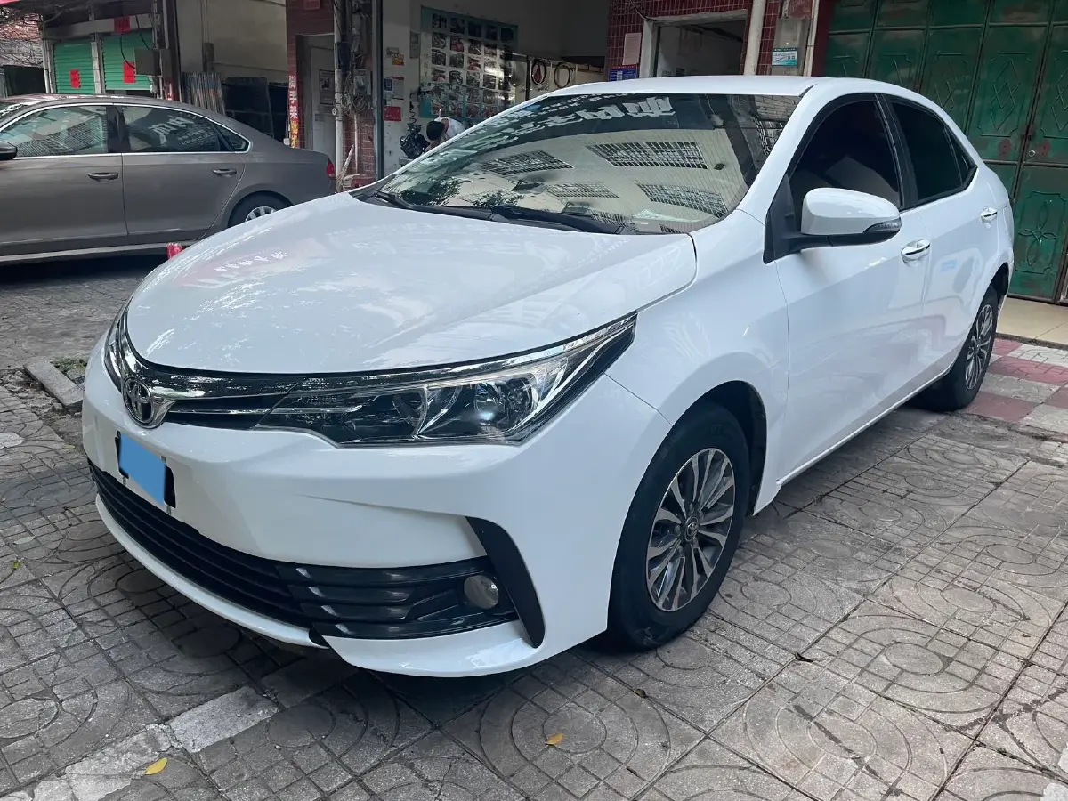 2018 Toyota Corolla 1.2T 116HP L4 CVT