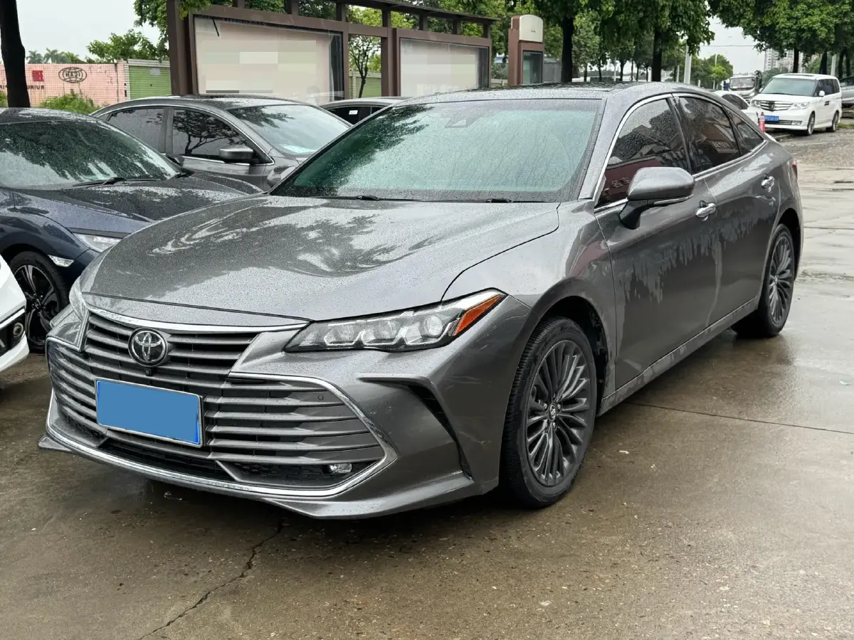 2021 Toyota Avalon 2.5L 209HP L4 8AT