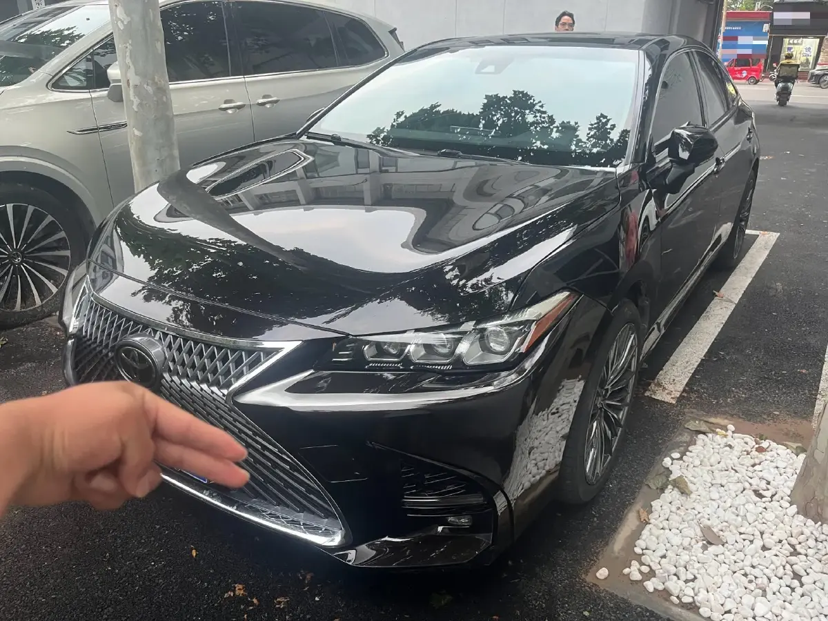 2019 Toyota Avalon 2.5L 209HP L4 8AT