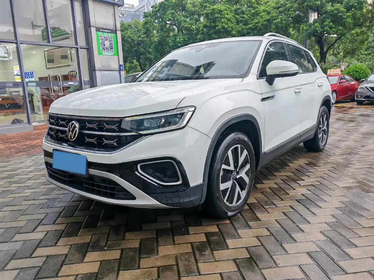 2023 Volkswagen Tayron 2.0T 186HP L4 7DCT