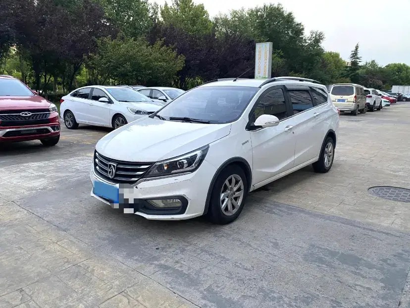 2017 BaoJun 310W 1.5L 112HP L4 6MT