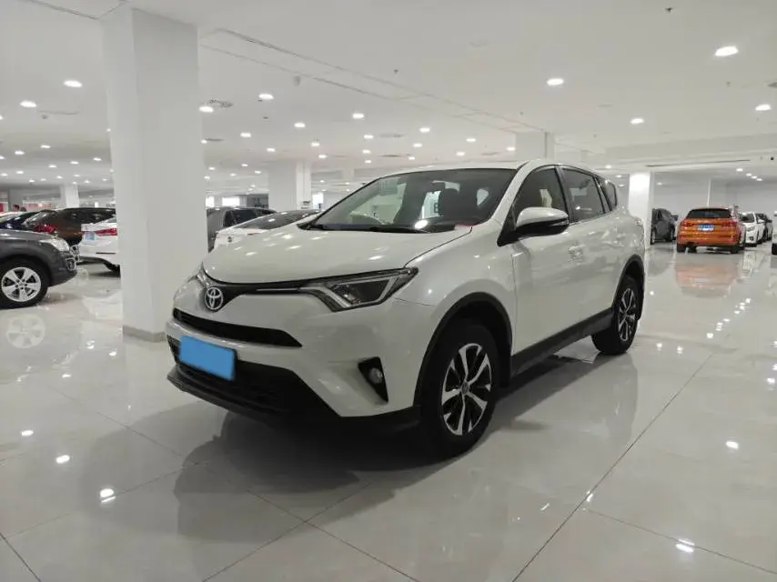 2019 Toyota RAV4 2.0L 151HP L4 CVT