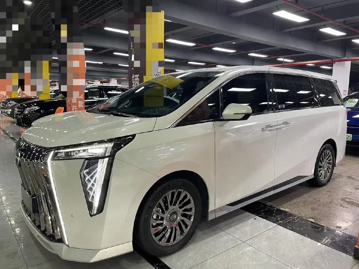 2023 GAC Trumpchi M8 2.0T 252HP L4 8AT