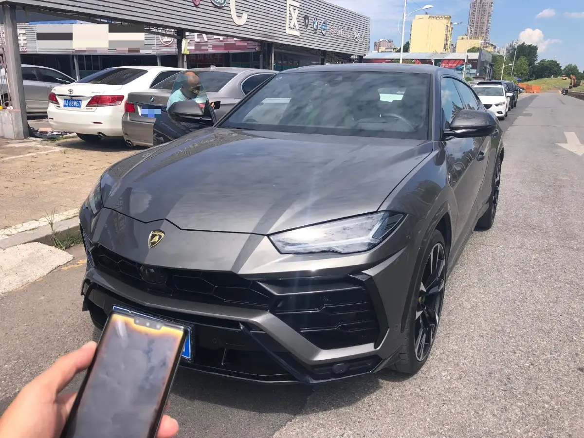 2021 Lamborghini Urus 4.0T 641HP V8 8AT