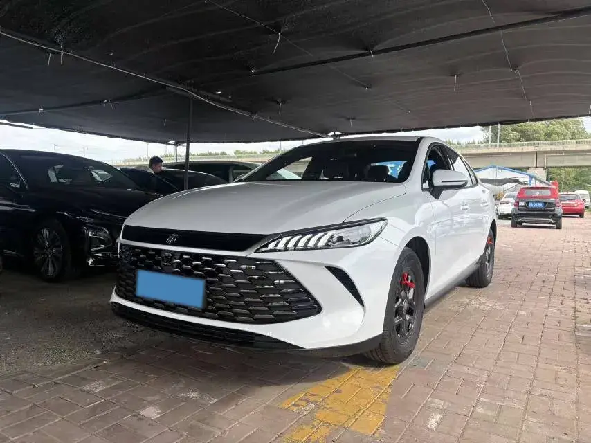 2025 BYD Seal05 DM-i 1.5L 101HP L4 E-CVT PHEV 7.68KWH