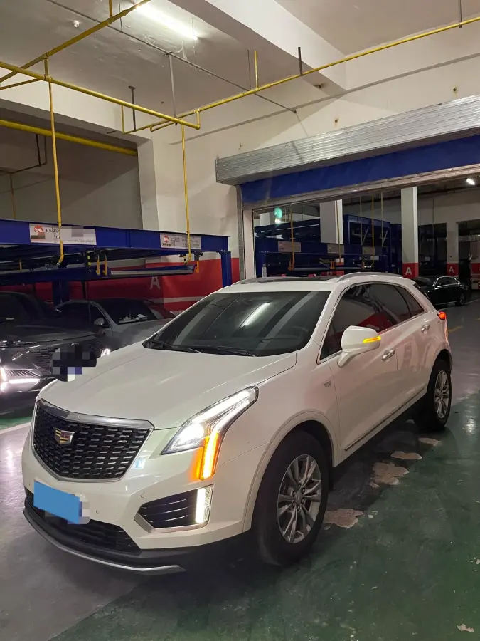 2022 Cadillac XT5 2.0T 237HP L4 9AT
