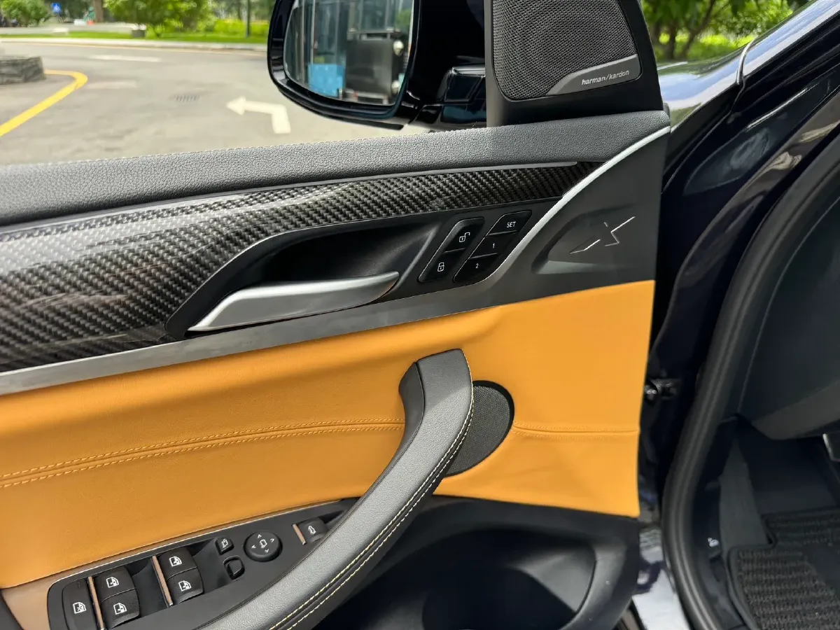 2022 BMW X3 M 3.0T 510HP L6 8AT,autocango,china used car exporter,china ev exporter,chinese used car exporter,chinese used ev exporter