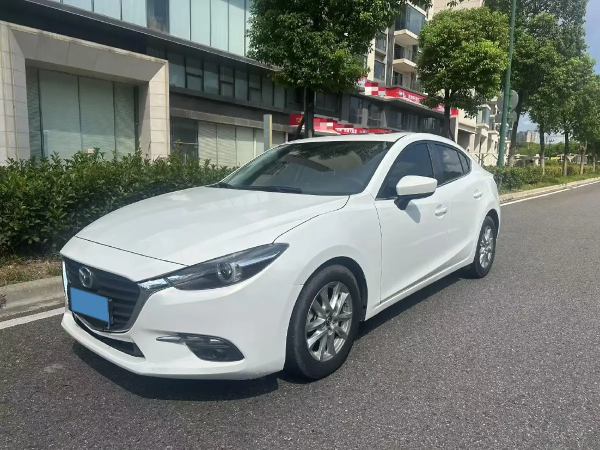 2019 Mazda 3 Axela 1.5L 117HP L4 6AT
