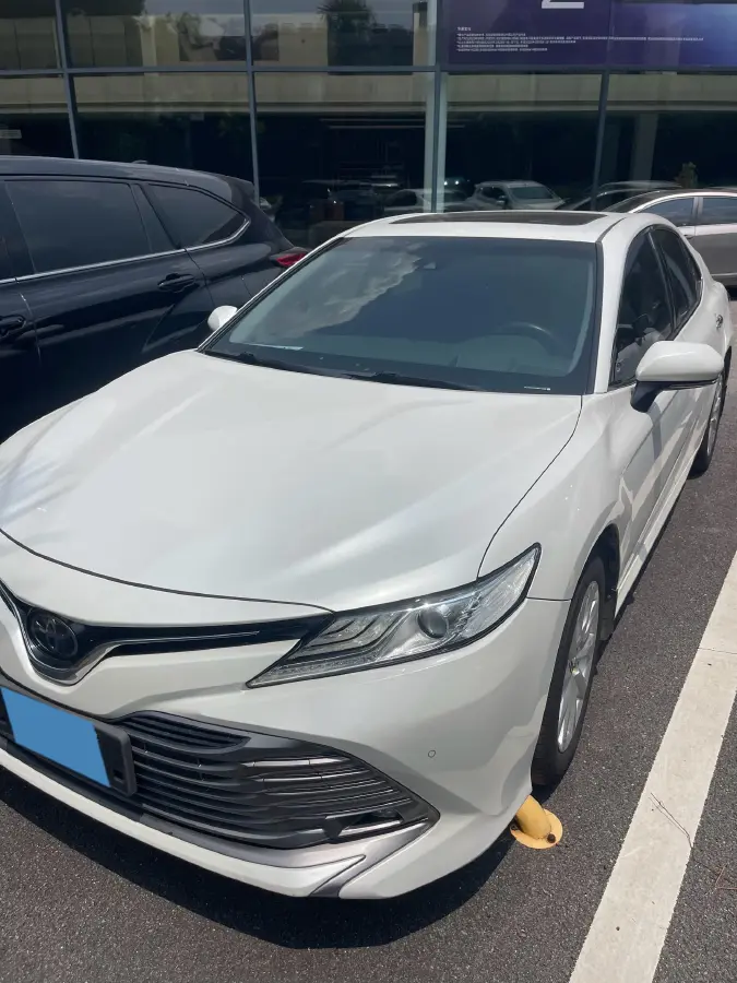 2021 Toyota Camry 2.0L 178HP L4 CVT