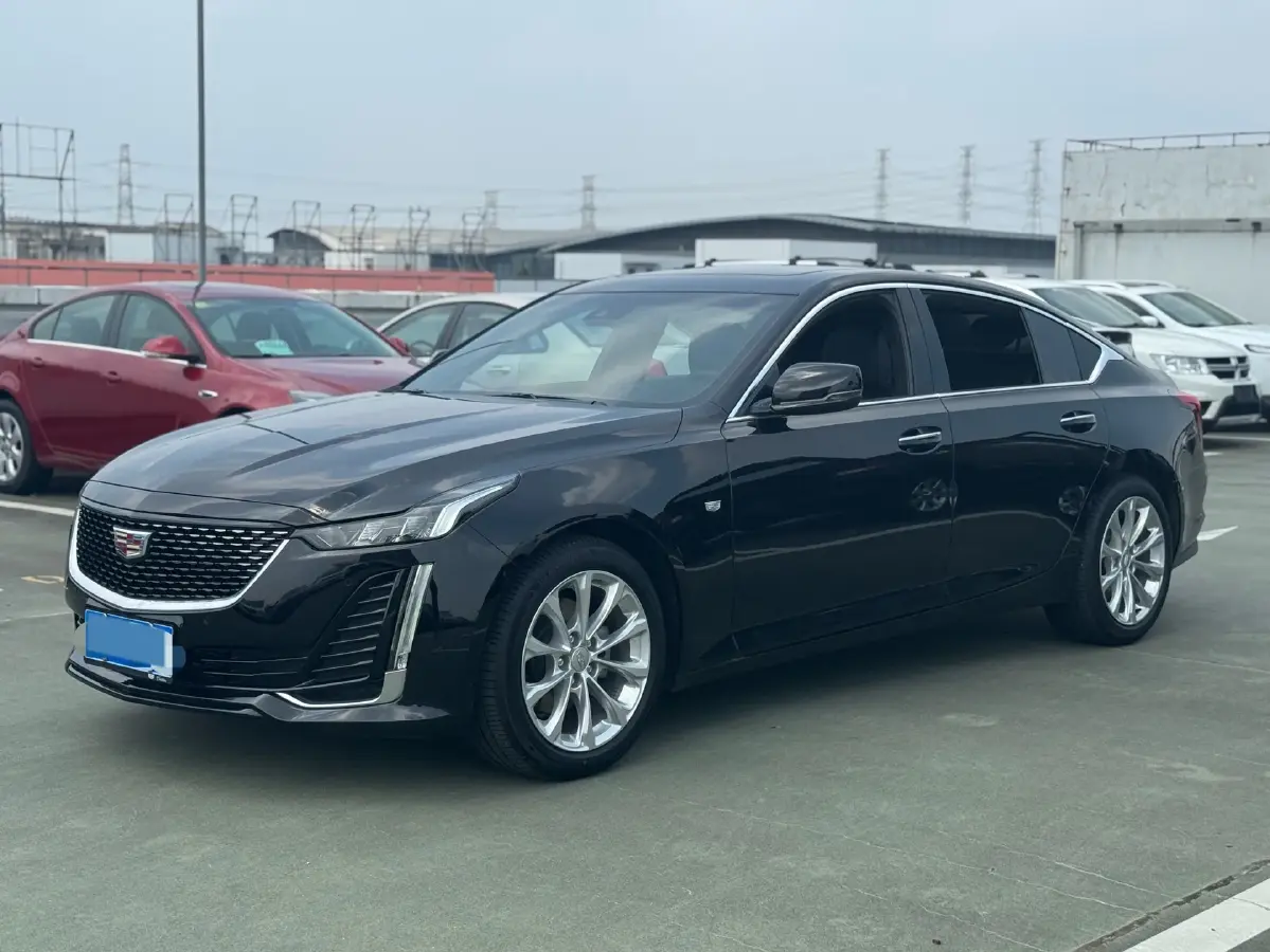 2023 Cadillac CT5 2.0T 237HP L4 10AT