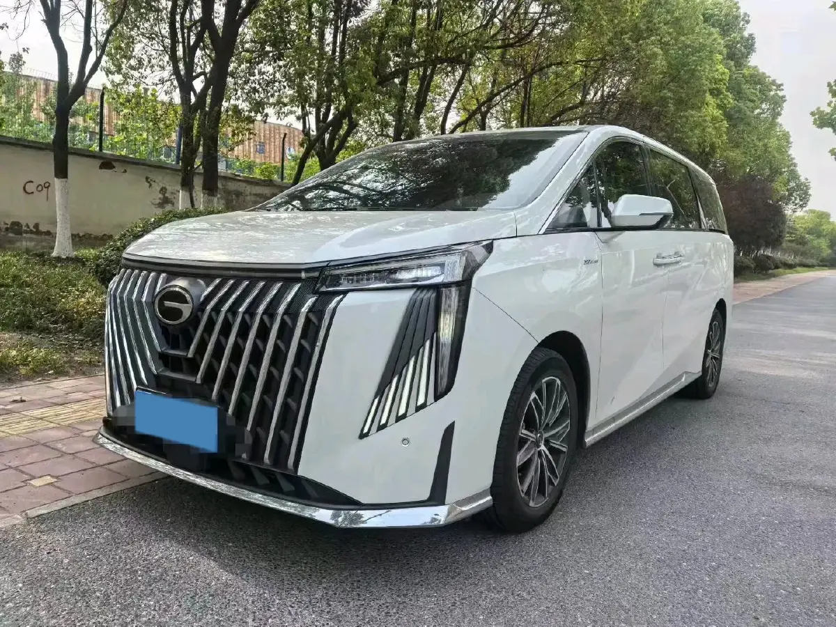2024 GAC Trumpchi M8 2.0T 190HP L4 2DHT Hybrid