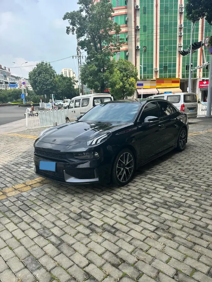 2022 LYNK&CO 03 2.0T 190HP L4 7DCT