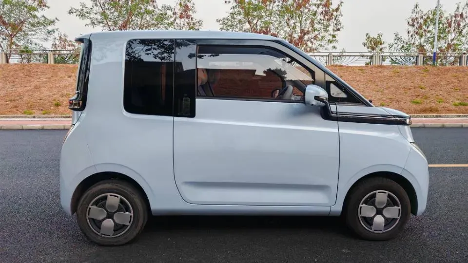 2023 WuLing Air ev BEV 28.4KWH,autocango,china used car exporter,china ev exporter,chinese used car exporter,chinese used ev exporter