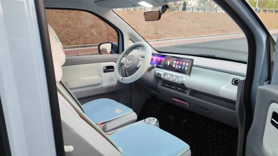 2023 WuLing Air ev BEV 28.4KWH,autocango,china used car exporter,china ev exporter,chinese used car exporter,chinese used ev exporter