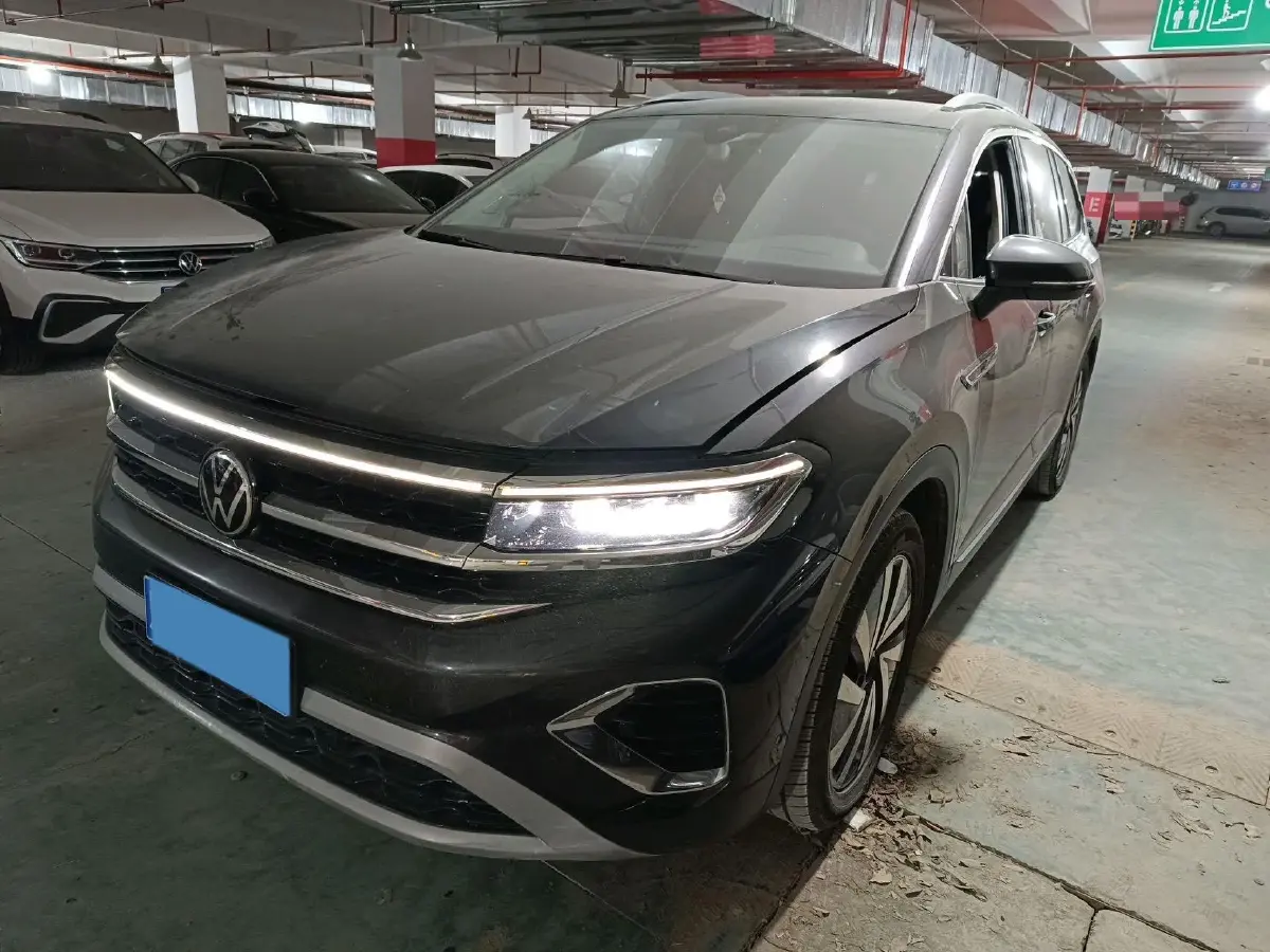 2021 Volkswagen Talagon 2.0T 220HP L4 7DCT