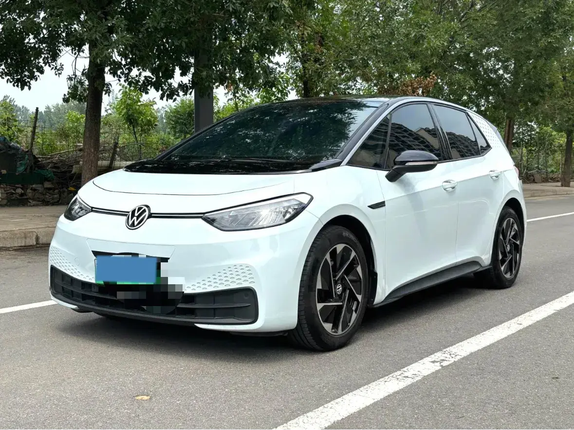 2023 Volkswagen ID.3 BEV 52.8KWH