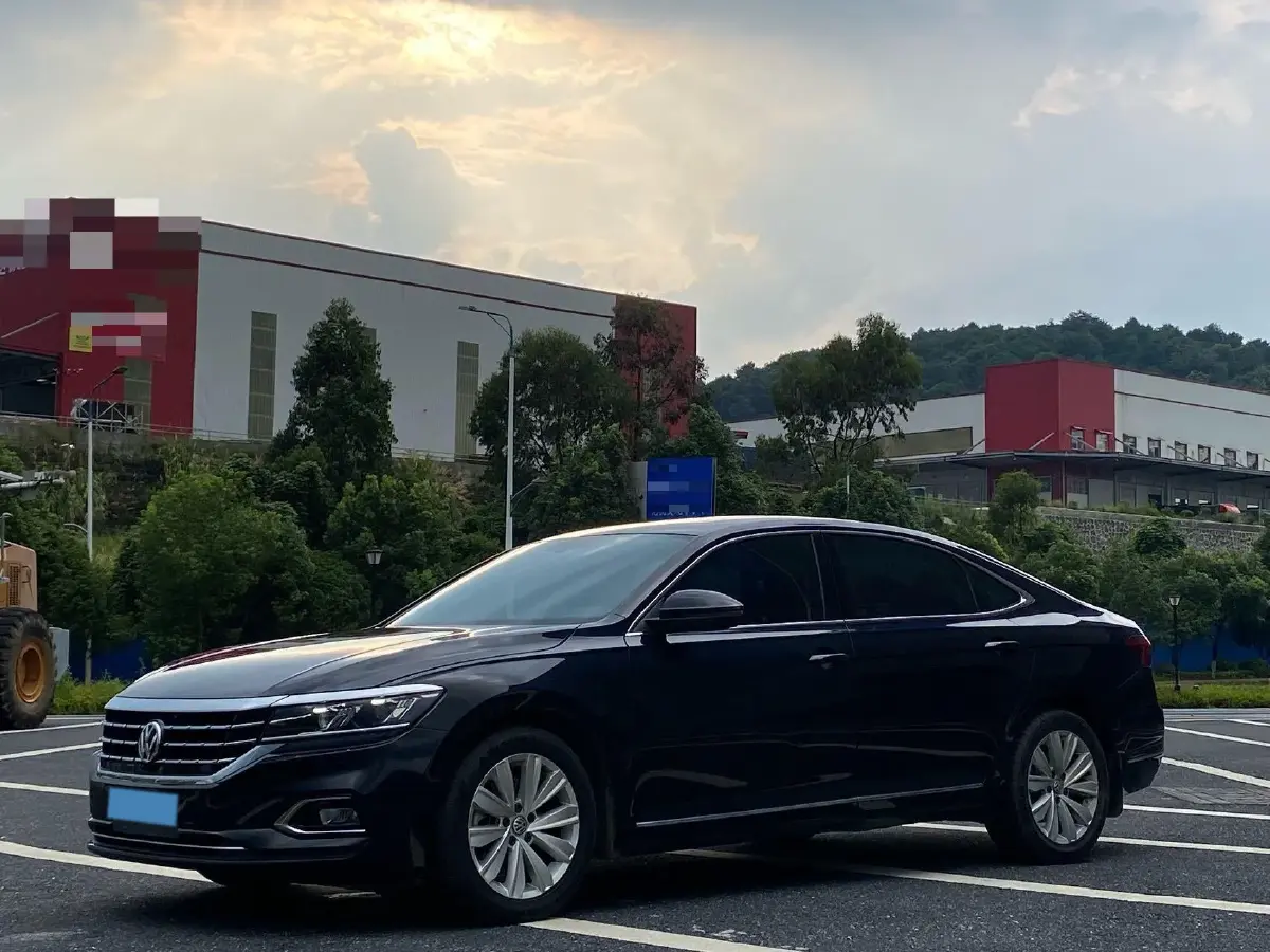 2019 Volkswagen Passat 2.0T 186HP L4 7DCT