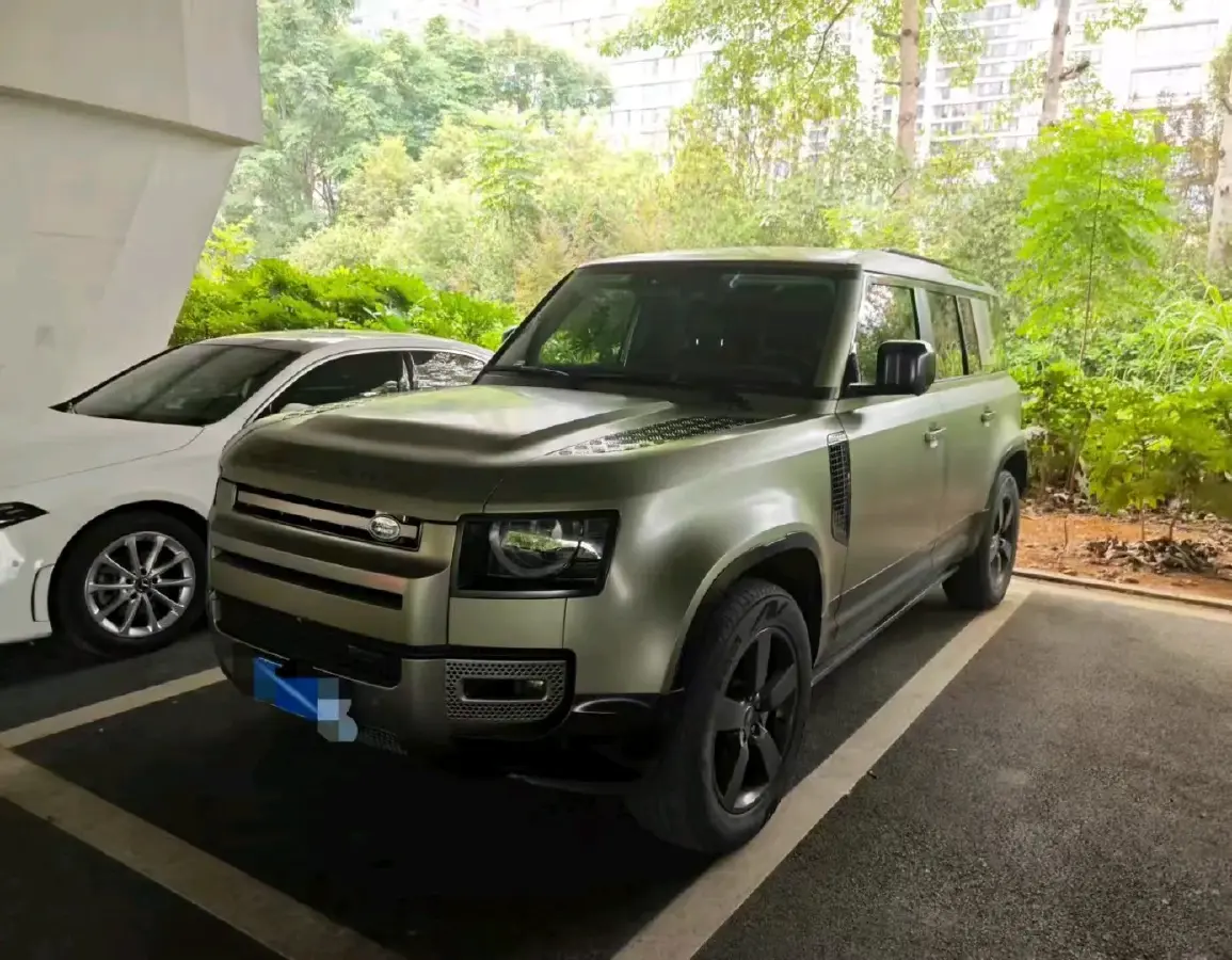 2022 Land Rover Defender 3.0T 400HP L6 8AT