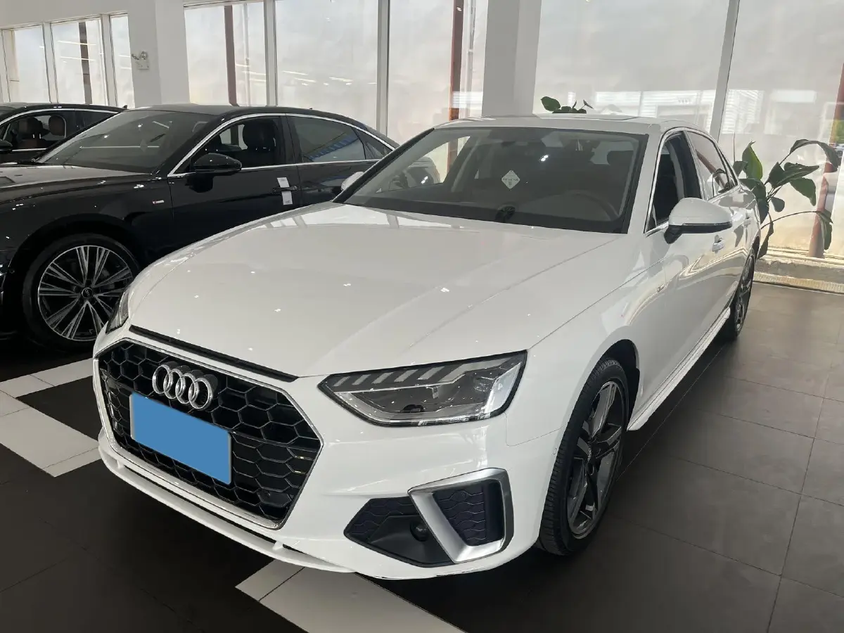 2020 Audi A4L 2.0T 190HP L4 7DCT