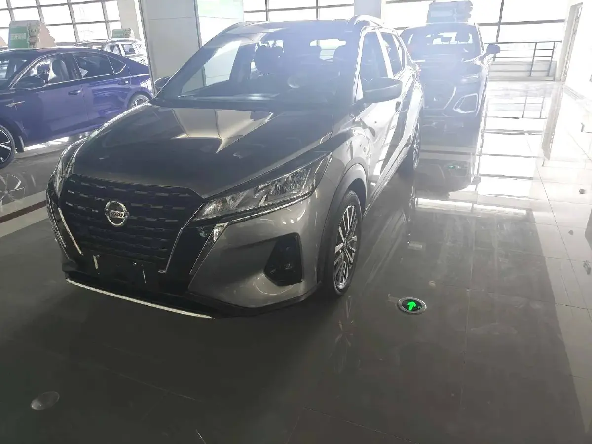 2022 Nissan Kicks 1.5L 122HP L4 CVT