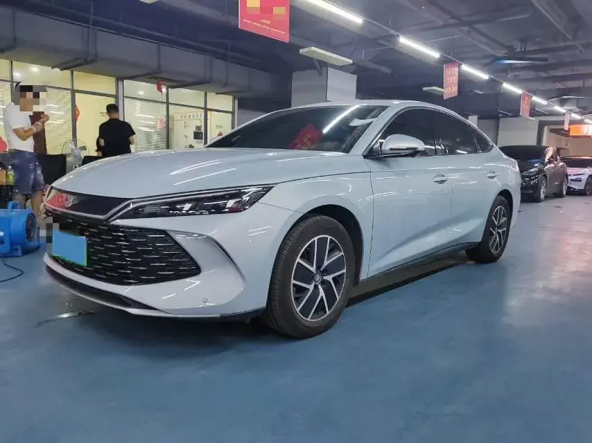 2024 BYD QinL 1.5L 101HP L4 E-CVT PHEV 15.87KWH