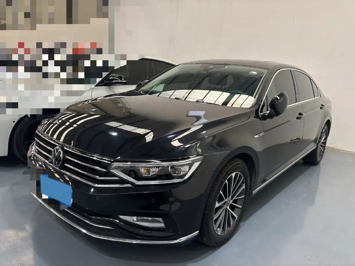 2020 Volkswagen Magotan 2.0T 220HP L4 7DCT