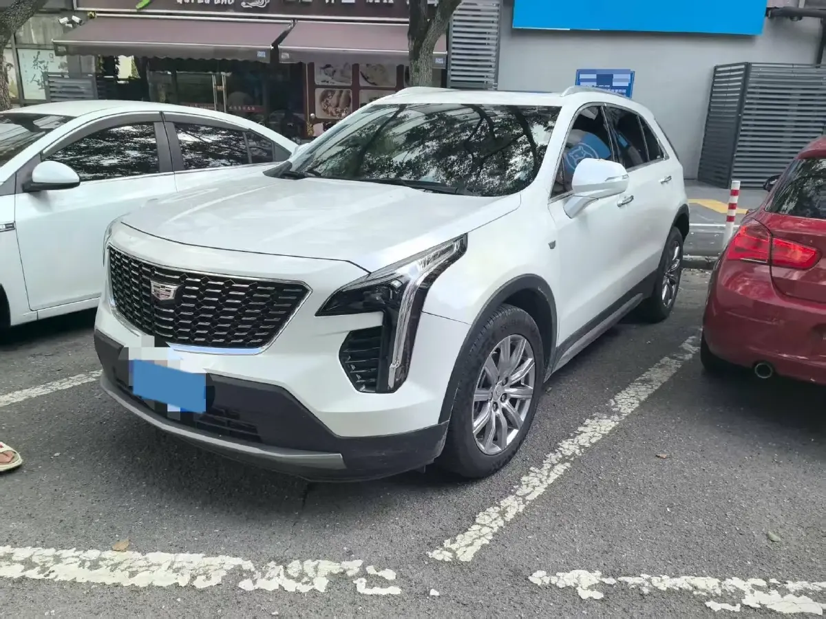 2022 Cadillac XT4 2.0T 237HP L4 9AT