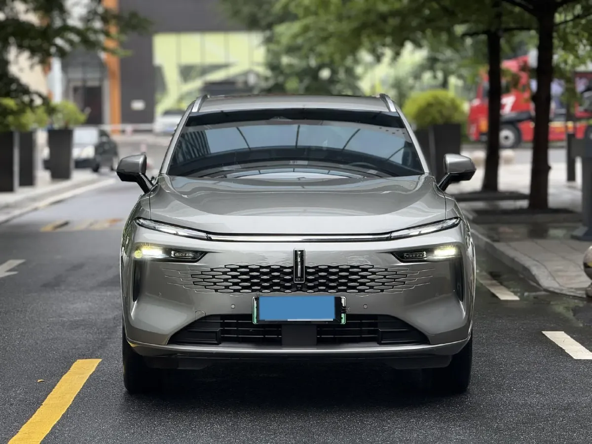2023 WEY Mocha 1.5T 156HP L4 2DHT PHEV 34KWH,autocango,china used car exporter,china ev exporter,chinese used car exporter,chinese used ev exporter