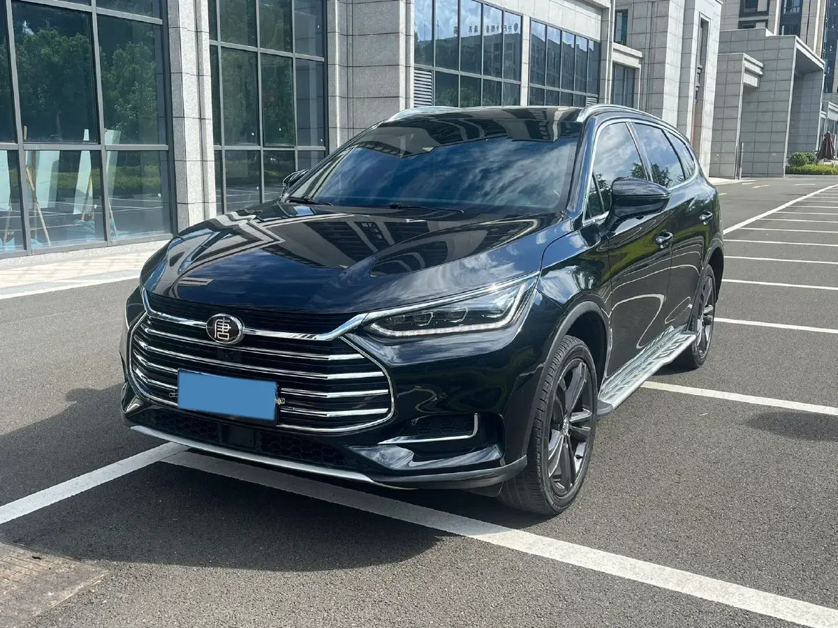 2021 BYD Tang 2.0T 192HP L4 6AT