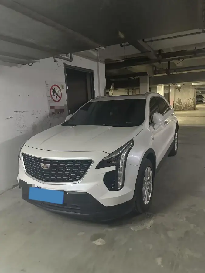 2022 Cadillac XT4 2.0T 237HP L4 9AT