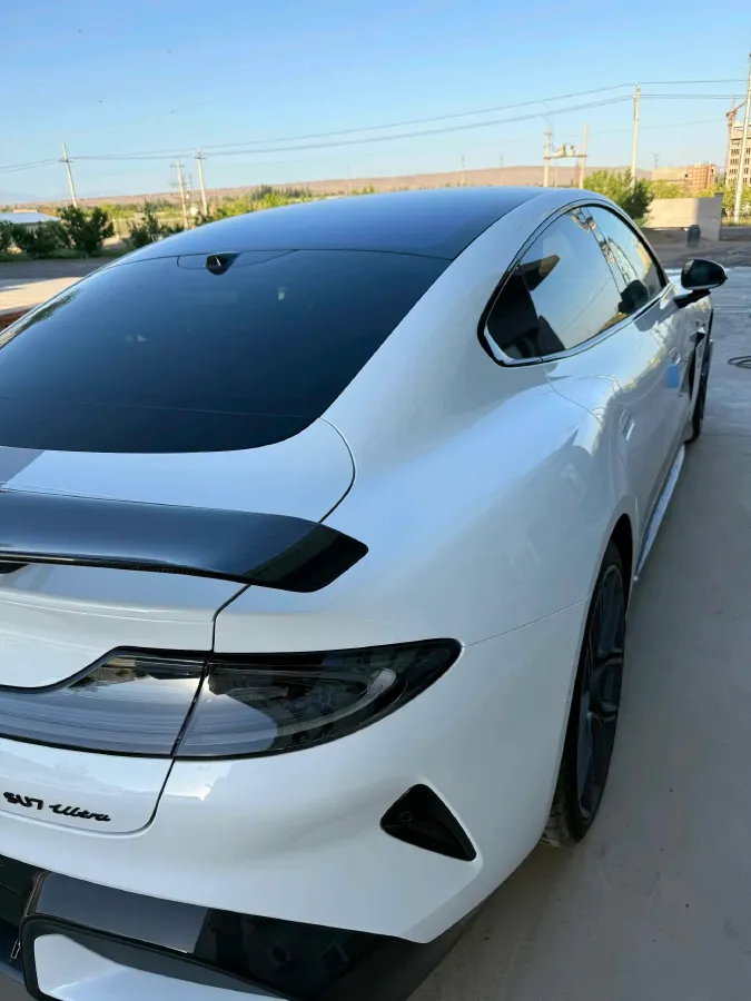 2025 MI SU7 Ultra BEV 93.7KWH,autocango,china used car exporter,china ev exporter,chinese used car exporter,chinese used ev exporter