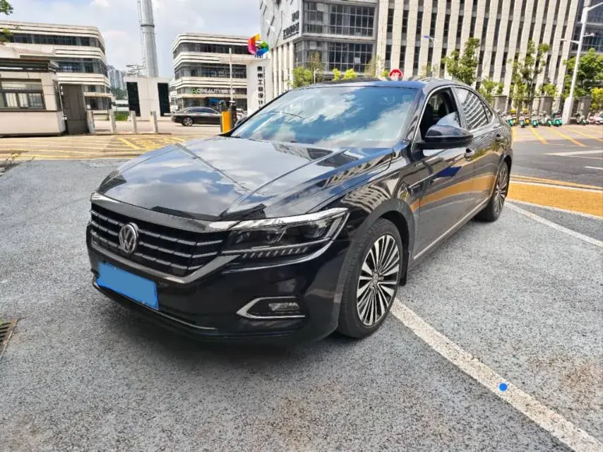 2019 Volkswagen Passat 2.0T 186HP L4 7DCT