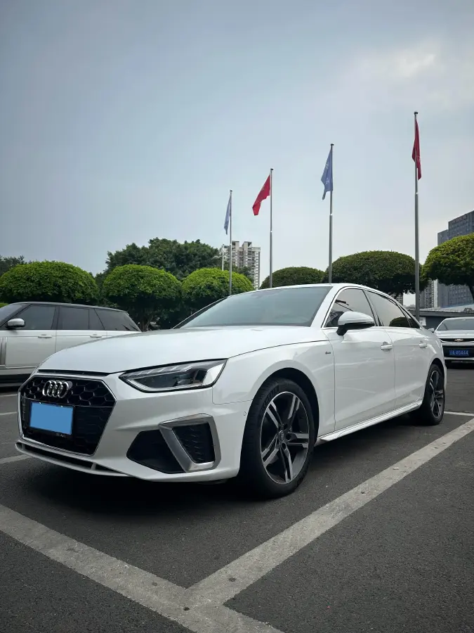 2020 Audi A4L 2.0T 190HP L4 7DCT