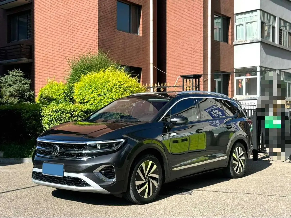 2021 Volkswagen Talagon 2.0T 220HP L4 7DCT