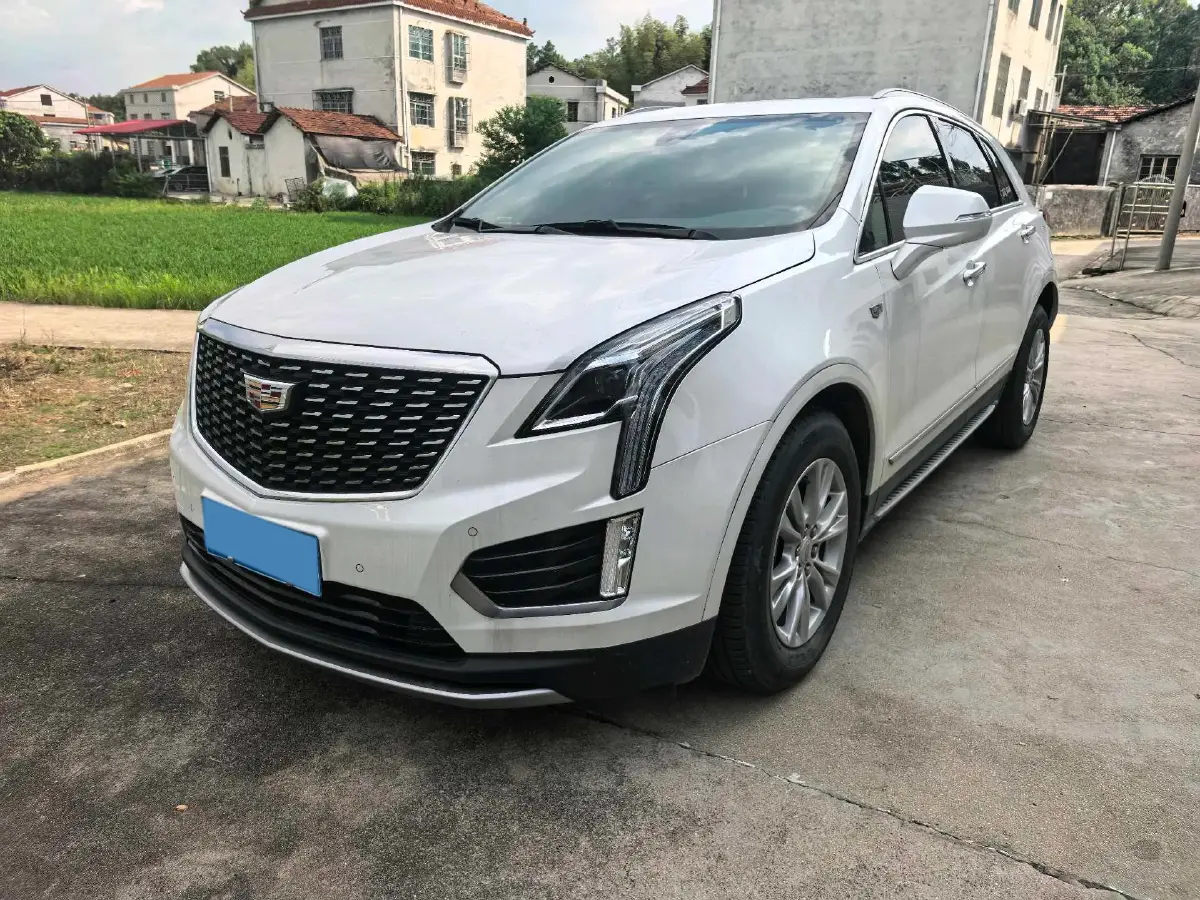 2022 Cadillac XT5 2.0T 237HP L4 9AT